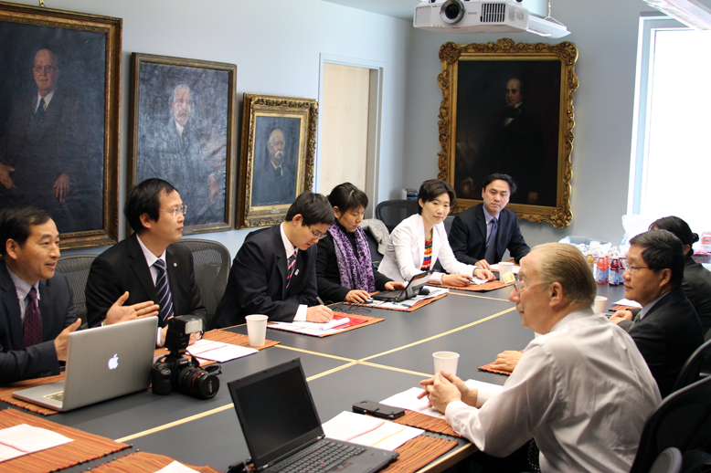 Delegation from Shanghai Jiao Tong University